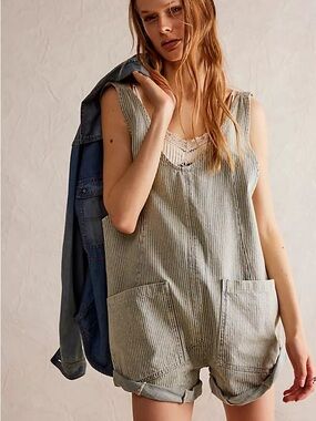 We The Free High Roller Railroad Shortall Size S